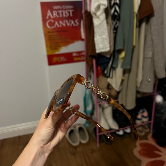 STEVE MADDEN sunglasses - Picture 5 of 11